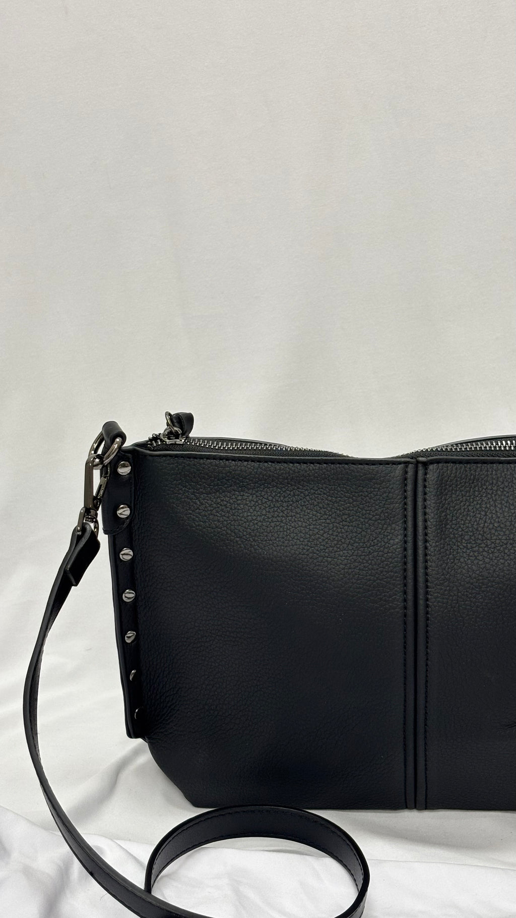 Bolso bandolera Tachuela