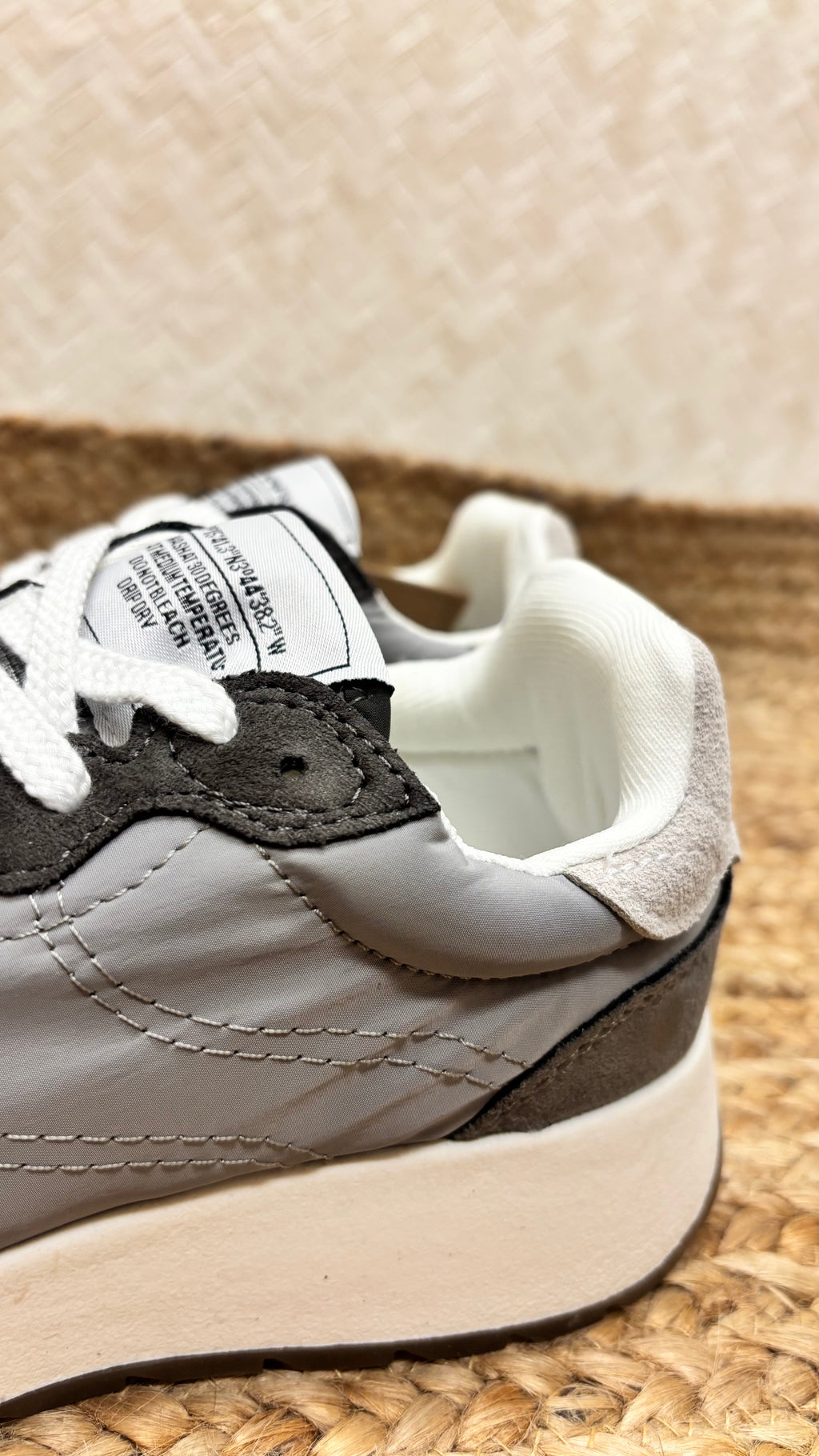 Zapatillas Bonita Gris