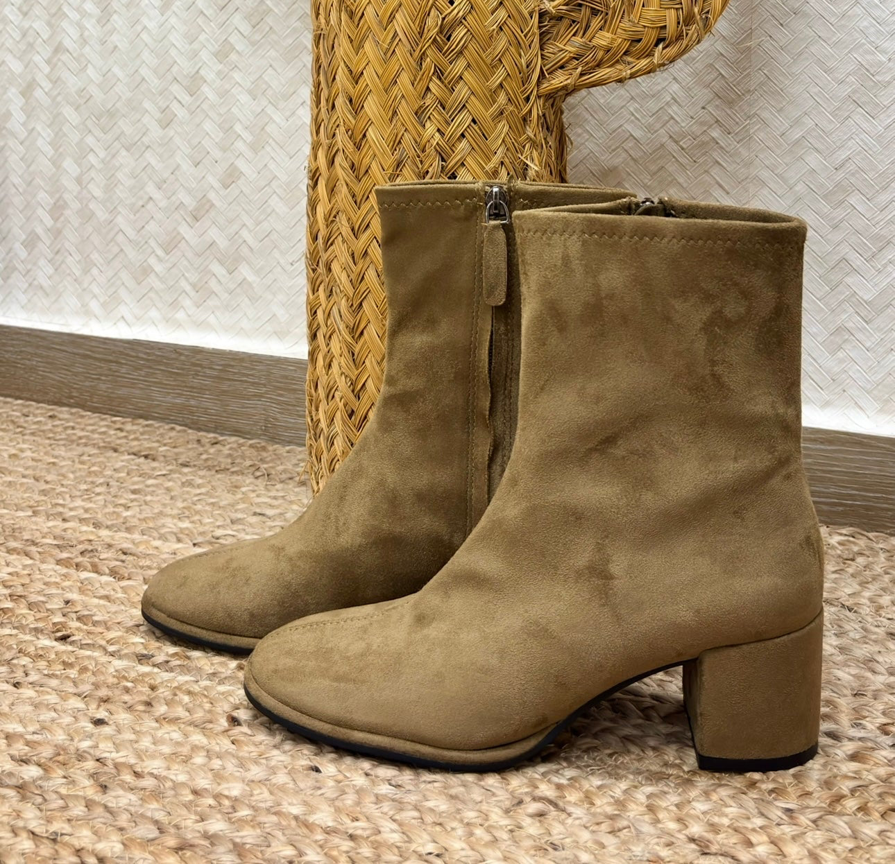 Botin Camel