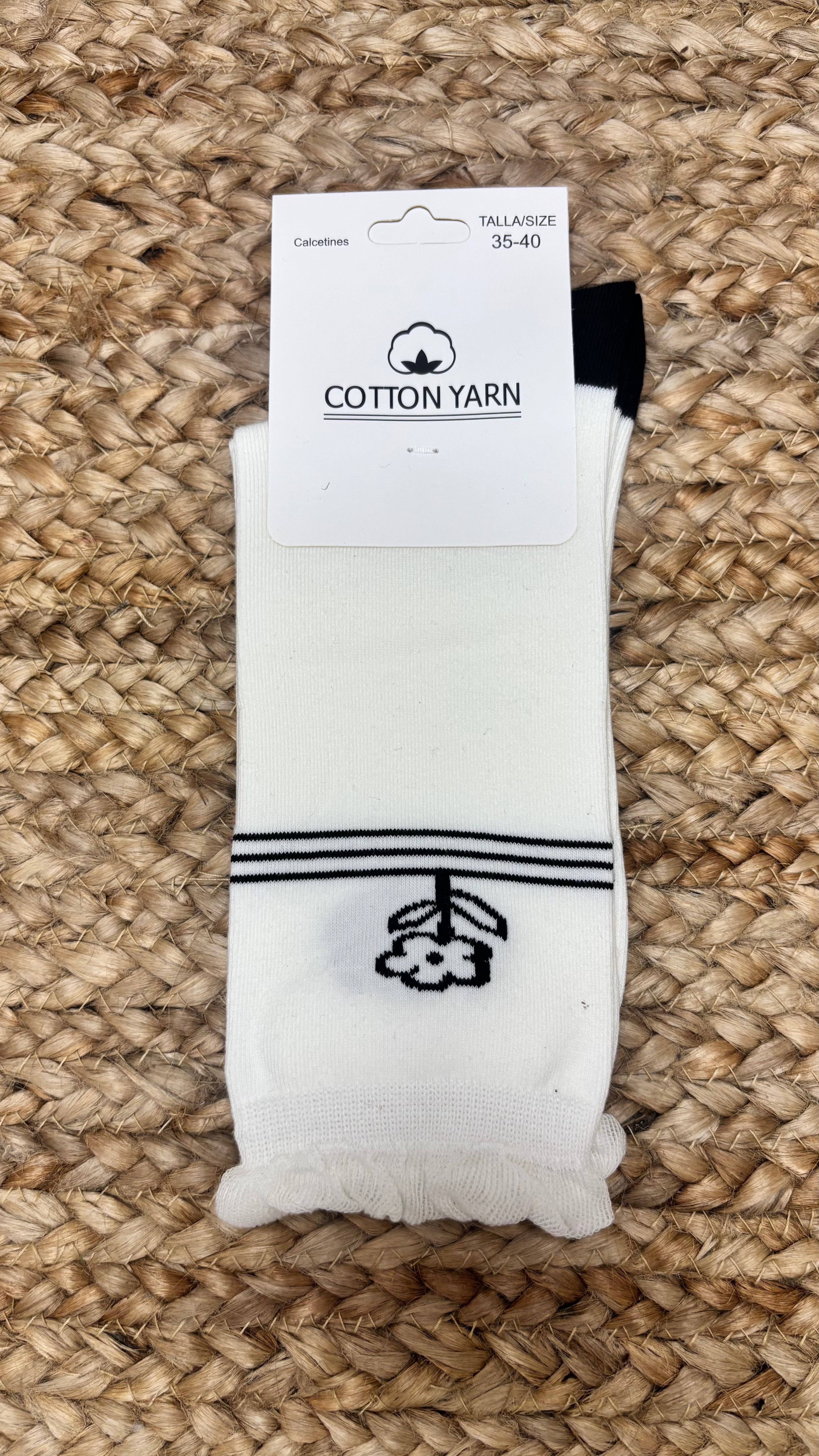 Calcetines negro y blanco