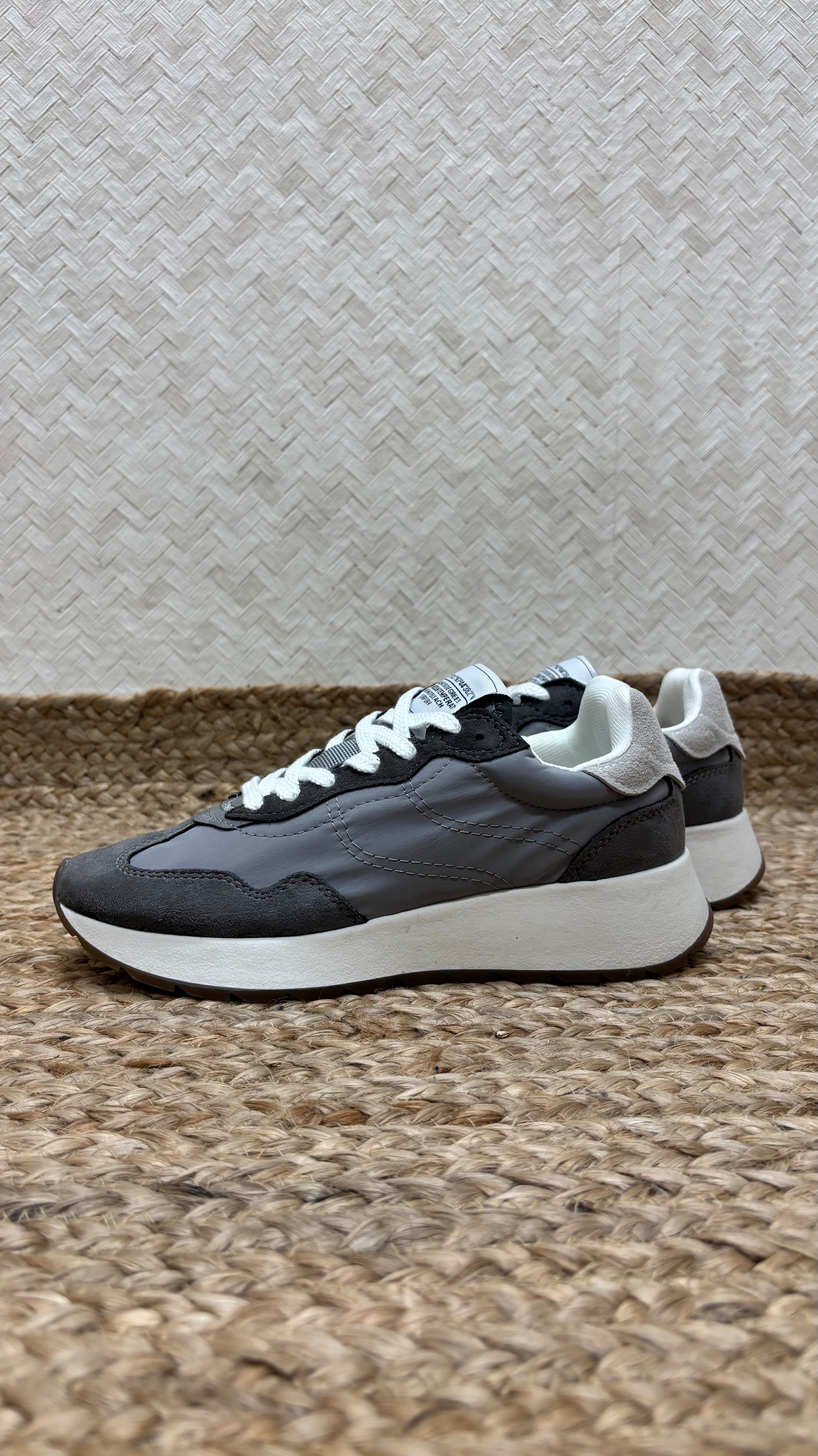 Zapatillas Bonita Gris