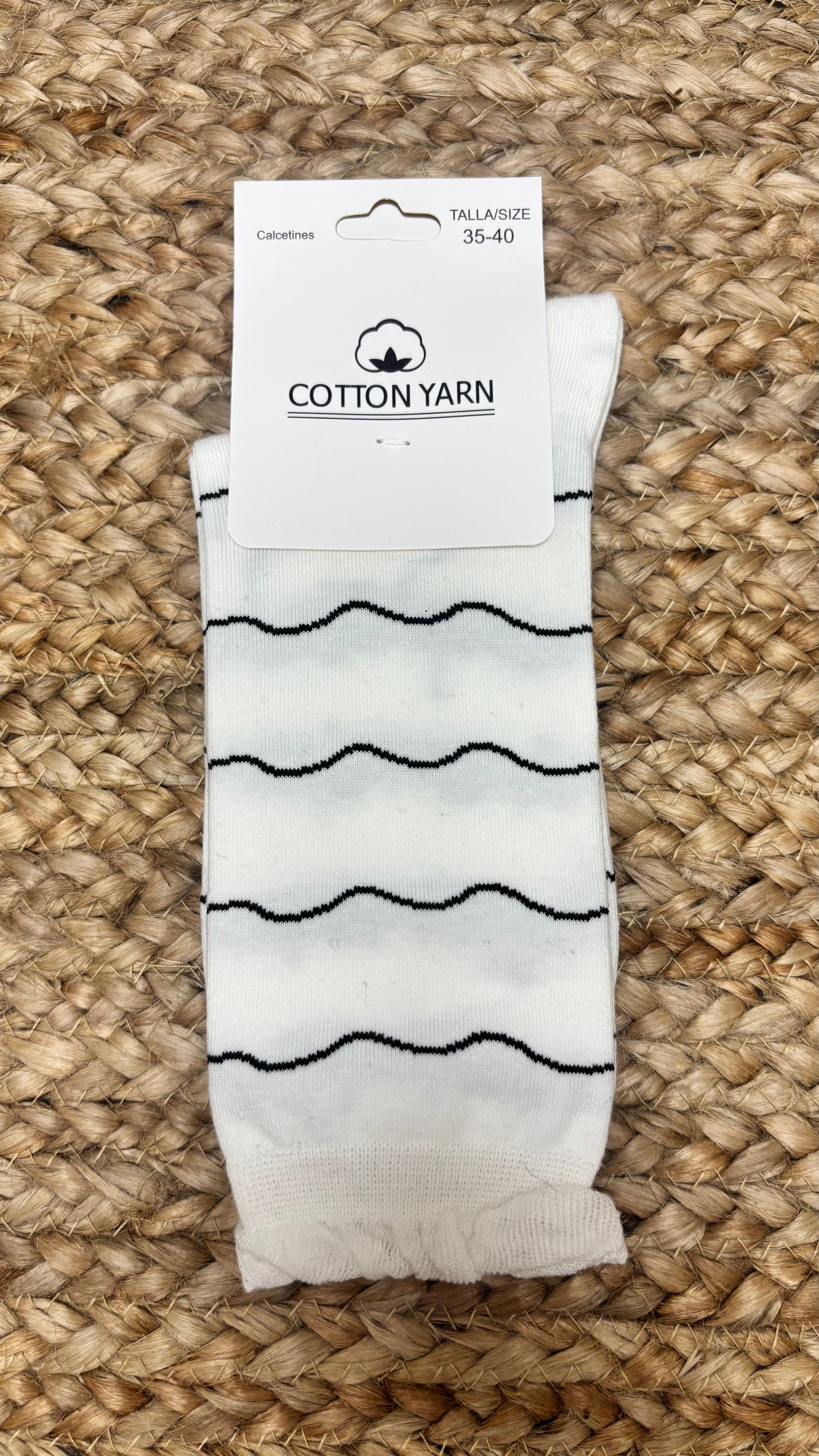 Calcetines negro y blanco